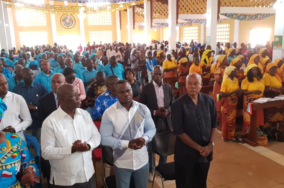 Niecodzienna uroczystość w Dolisie - zdjęcie 10