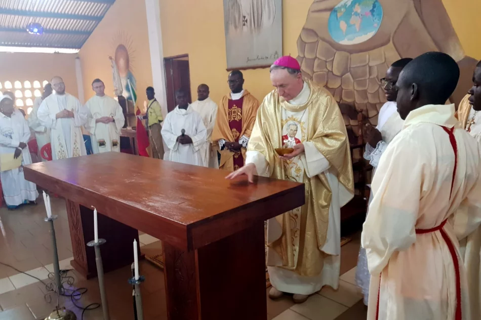 Niecodzienna uroczystość w Dolisie - zdjęcie 14