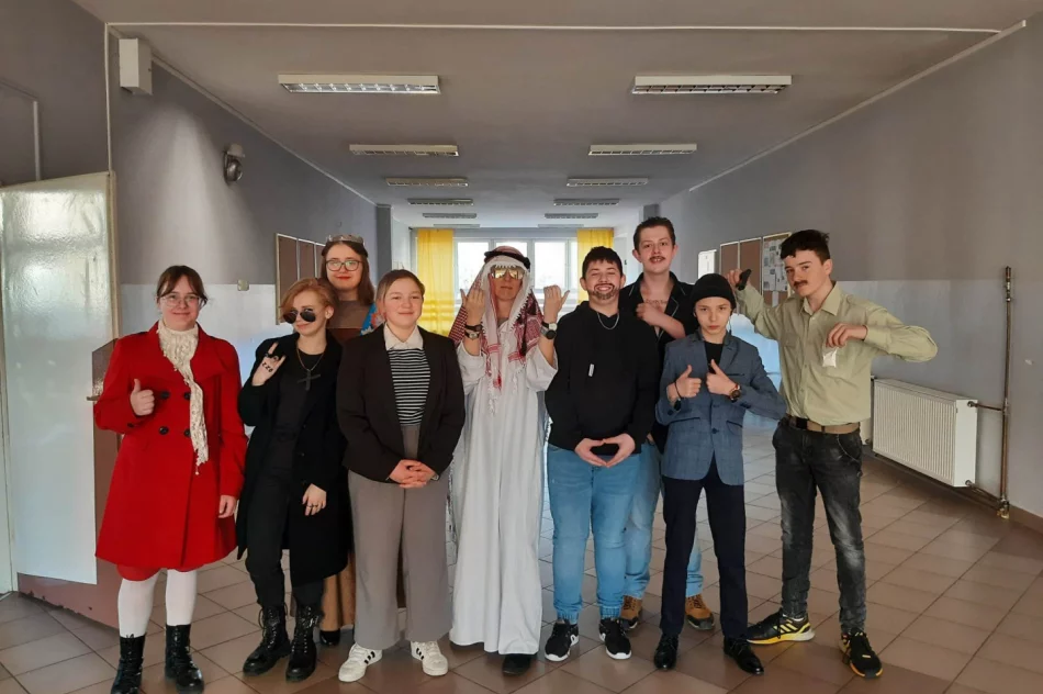 „Tydzień Karnawałowy ” w Zespole Szkolno-Przedszkolnym nr 4 - zdjęcie 2