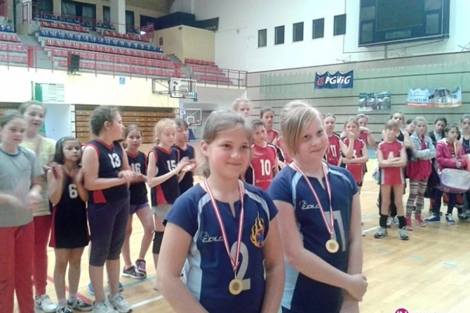 Udane zakończenie sezonu przez młode siatkarki z Limanowej - zdjęcie 3