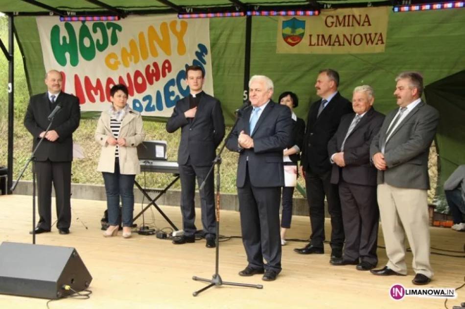 Piknik w Starej Wsi pełen uśmiechniętych dzieci - zdjęcie 2