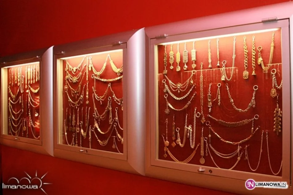 W Muzeum czynna niezwykła wystawa dewizek! - zdjęcie 2