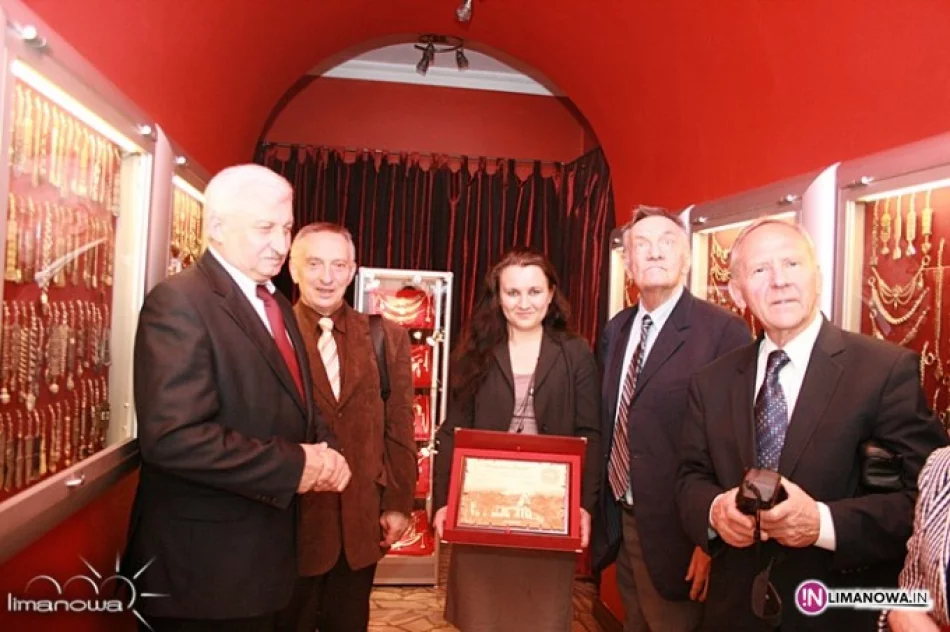 W Muzeum czynna niezwykła wystawa dewizek! - zdjęcie 4