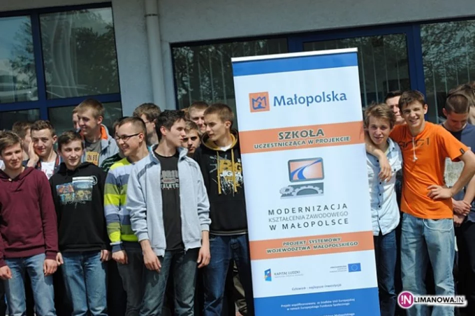 Wizyta zawodoznawcza uczniów ZSTiO im. Jana Pawła II - zdjęcie 2