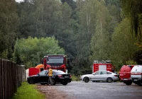 Małopolska: pod budynkiem gospodarczym w Trzebini zapadła się ziemia - zdjęcie główne