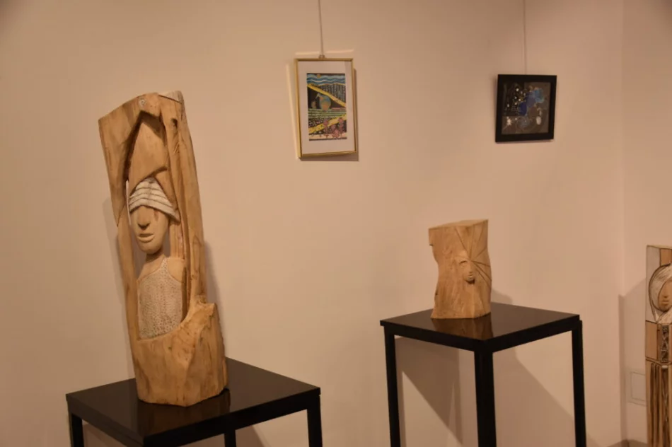 Wernisaż wystawy ,,SALOON NR 4 Dwa miesiące onkologii“Aleksandra Majerskiego - zdjęcie 2