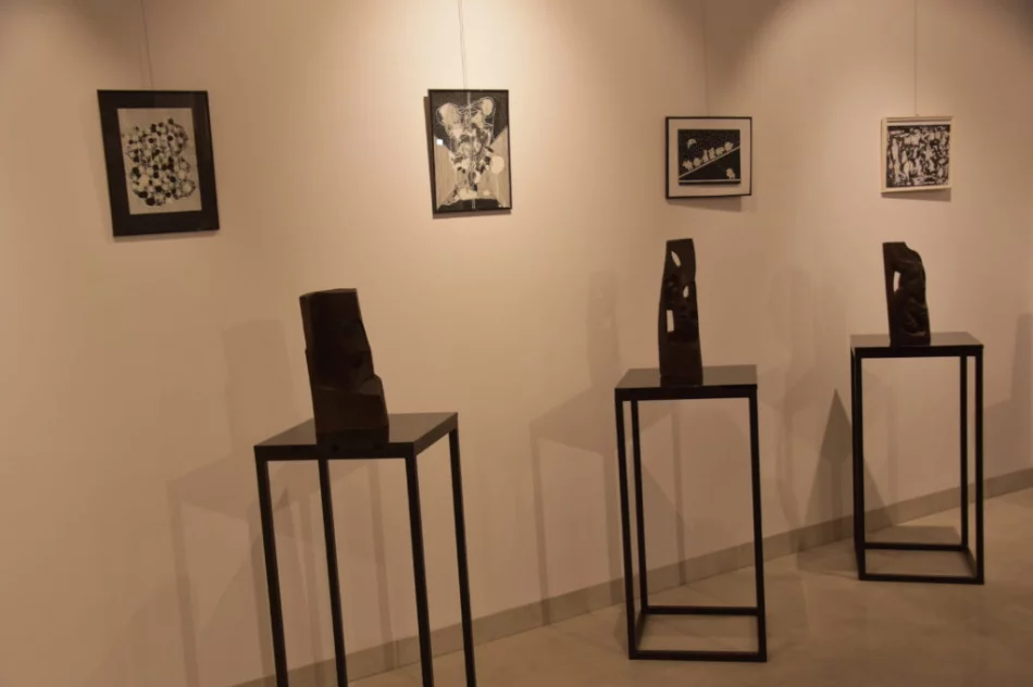 Wernisaż wystawy ,,SALOON NR 4 Dwa miesiące onkologii“Aleksandra Majerskiego - zdjęcie 6