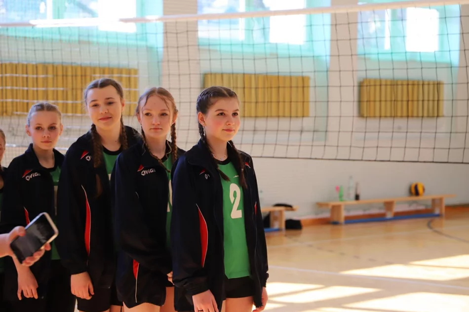 Mordarka broni tytuł Mistrzyń Gminy w Siatkówce Młodzieży - zdjęcie 2