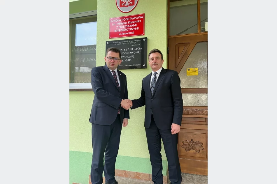 Wojewoda wizytował sportowe inwestycje - zdjęcie 6