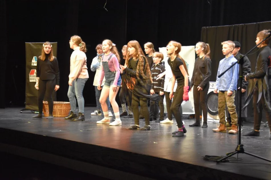 Odbyła się Gala podsumowująca konkurs „Tobie książko, przyrzekamy” - zdjęcie 4