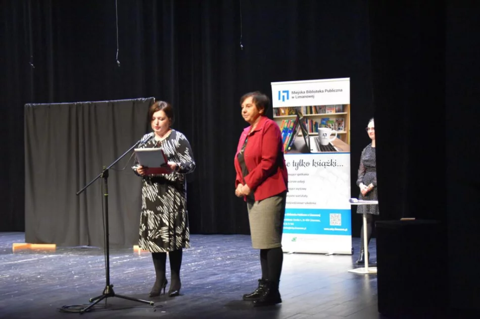 Odbyła się Gala podsumowująca konkurs „Tobie książko, przyrzekamy” - zdjęcie 5