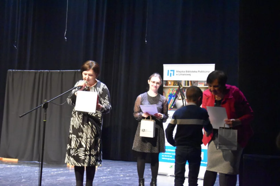 Odbyła się Gala podsumowująca konkurs „Tobie książko, przyrzekamy” - zdjęcie 6