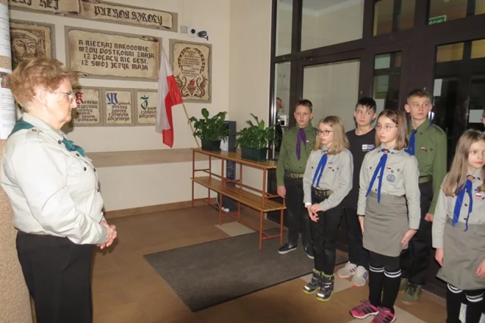 Zuchy i harcerze z ”Jedynki” na wyjątkowym biwaku harcerskim w Mszanie Dolnej - zdjęcie 15