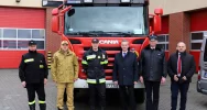 Przekazanie samochodu dla OSP Siekierczyna - zdjęcie 2