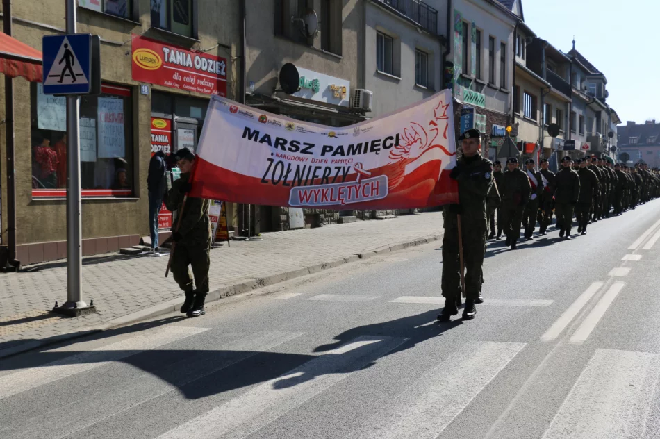 Odbyły się Powiatowo-Miejskie obchody Dnia Pamięci Żołnierzy Wyklętych - zdjęcie 3