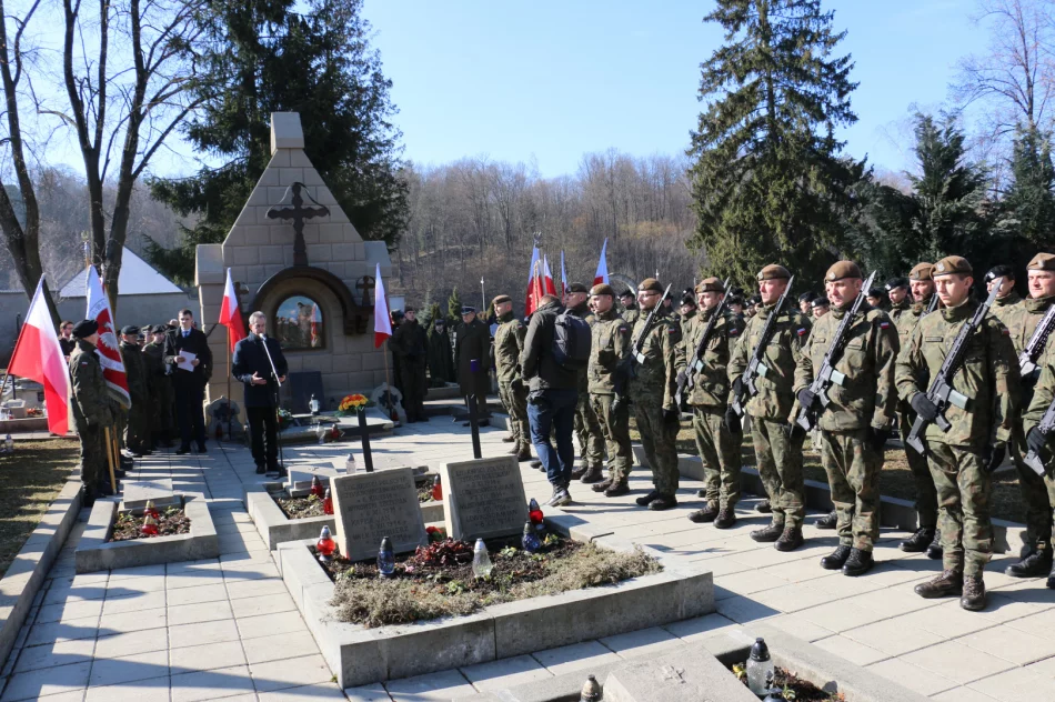 Odbyły się Powiatowo-Miejskie obchody Dnia Pamięci Żołnierzy Wyklętych - zdjęcie 12