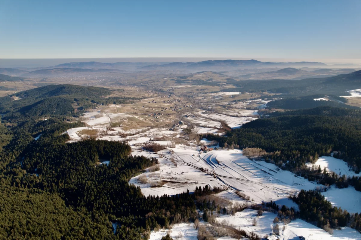 Ostrzeżenie i zakaz prawie w całym regionie