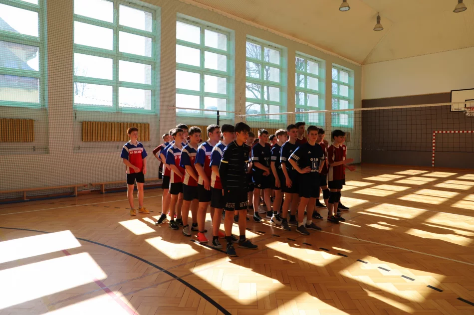 Chłopcy z Mordarki Mistrzami Gminy w Siatkówce Młodzieży - zdjęcie 7