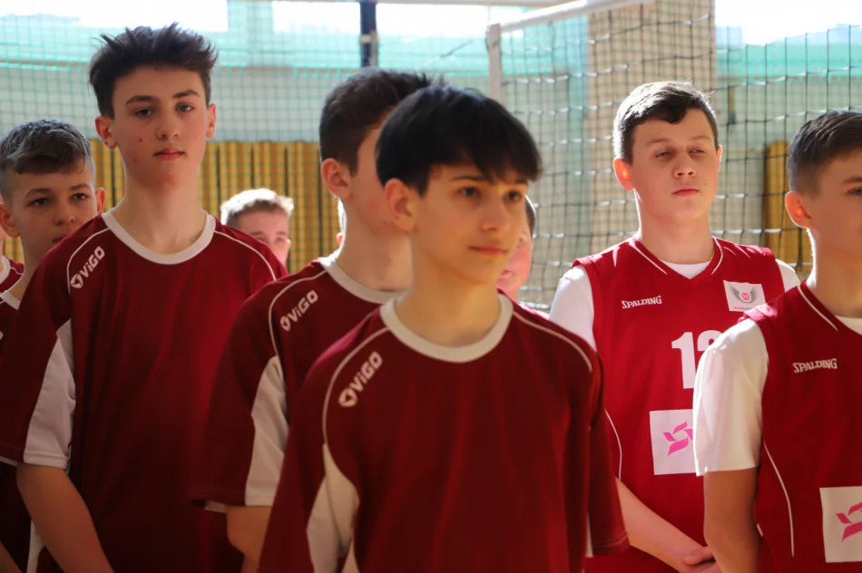 Chłopcy z Mordarki Mistrzami Gminy w Siatkówce Młodzieży - zdjęcie 11