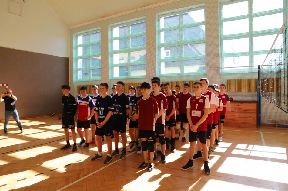 Chłopcy z Mordarki Mistrzami Gminy w Siatkówce Młodzieży - zdjęcie 14