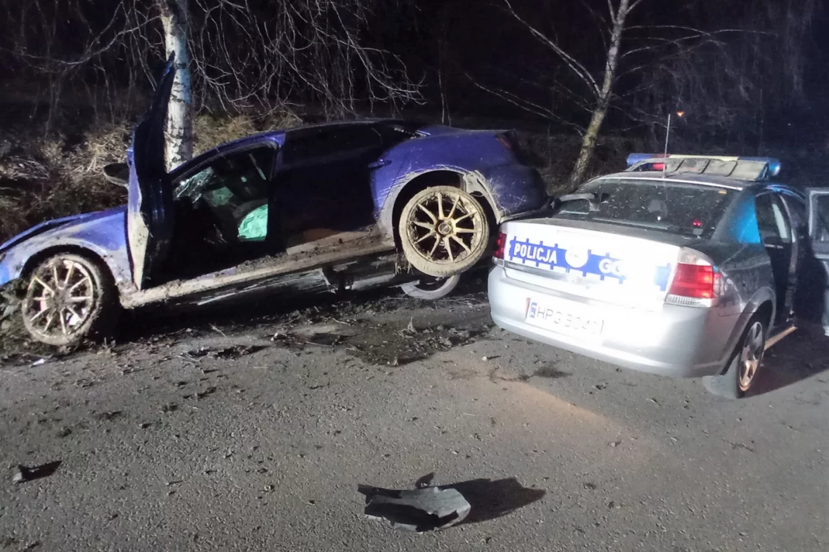 Małopolskie: Policjanci zatrzymali uciekającego kierowcę audi; padły strzały