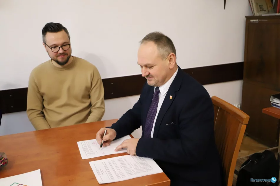  Podpisanie umów na remonty dróg  - zdjęcie 12