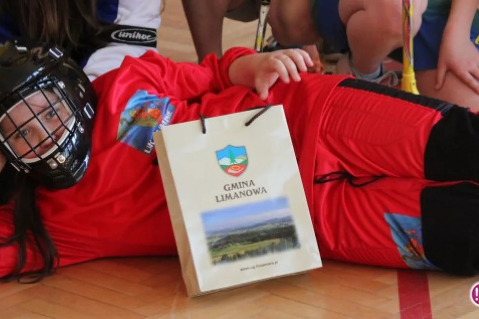 SP nr 2 w Starej Wsi najlepsza w unihokeja - zdjęcie 4