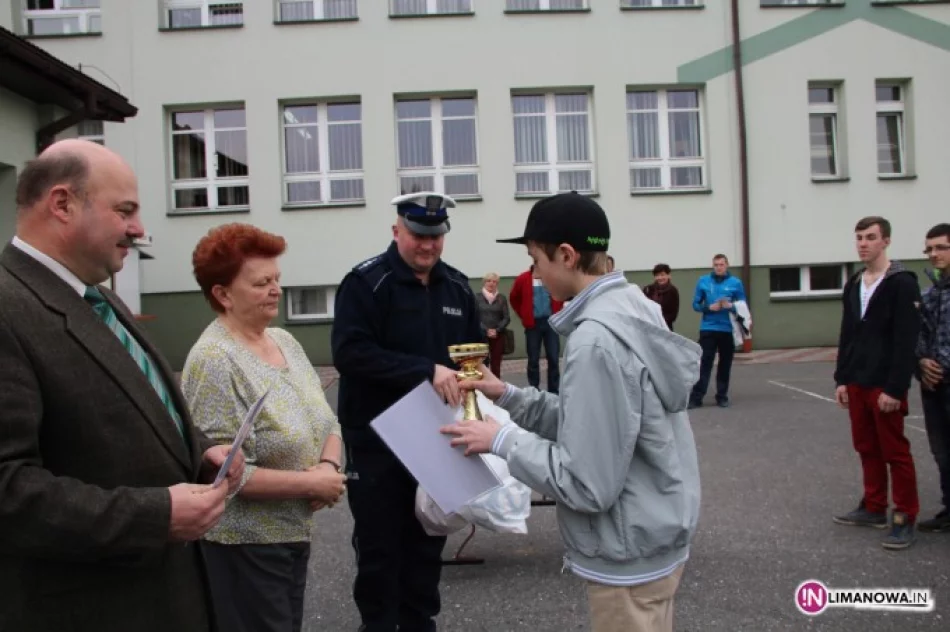 Turniej  Bezpieczeństwa Ruchu Drogowego w Męcinie - zdjęcie 2