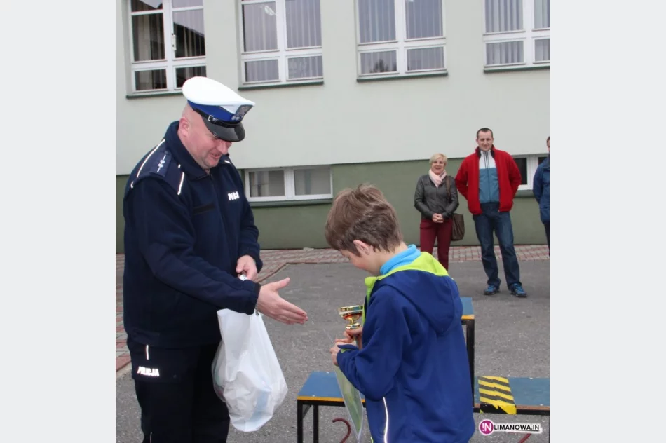 Turniej  Bezpieczeństwa Ruchu Drogowego w Męcinie - zdjęcie 3