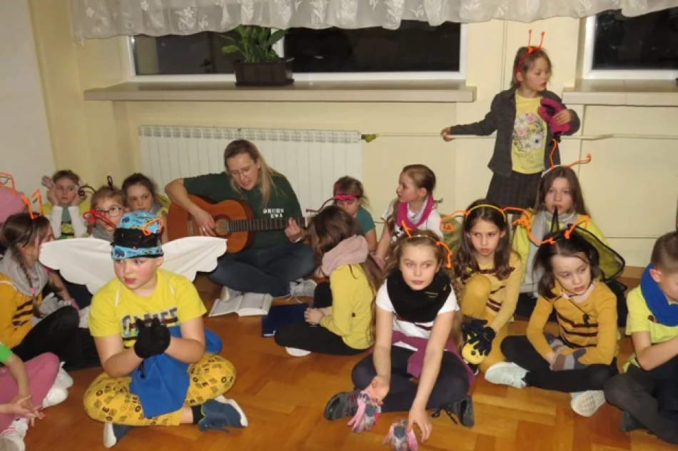 Zuchy i harcerze na wyjątkowym biwaku - zdjęcie 10