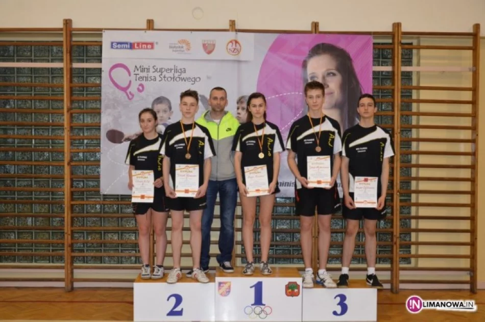 Mistrzostwa Rejonu w Indywidualnym Tenisie Stołowym - zdjęcie 3