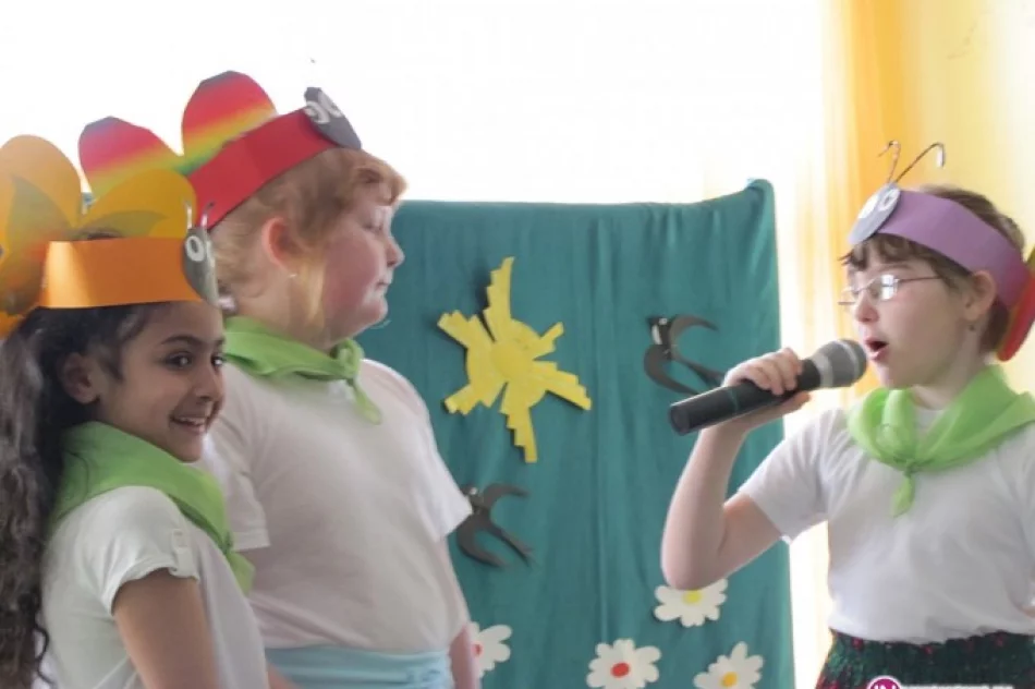 Powitanie wiosny w Szkole Podstawowej Nr 4 w klasach od 0-III - zdjęcie 3