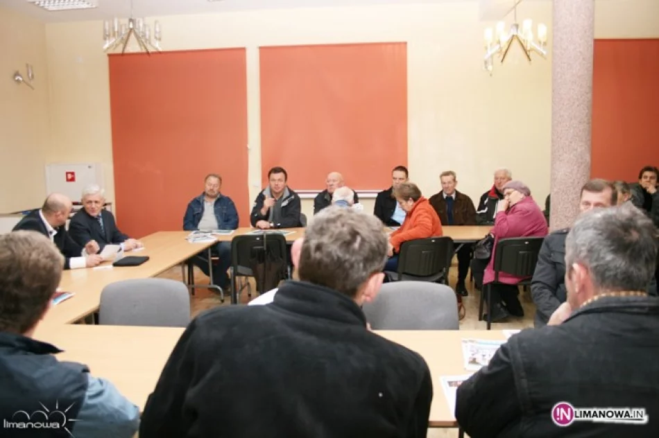 Spotkanie Burmistrza z mieszkańcami Osiedla Nr 6 - zdjęcie 4