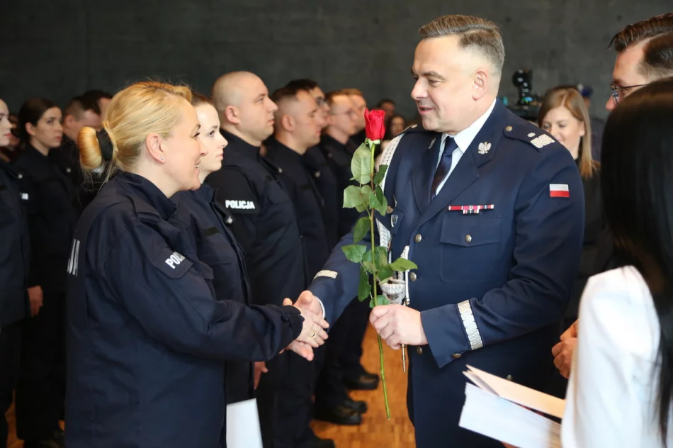 Nowi funkcjonariusze trafią m.in. do Limanowej - zdjęcie 8