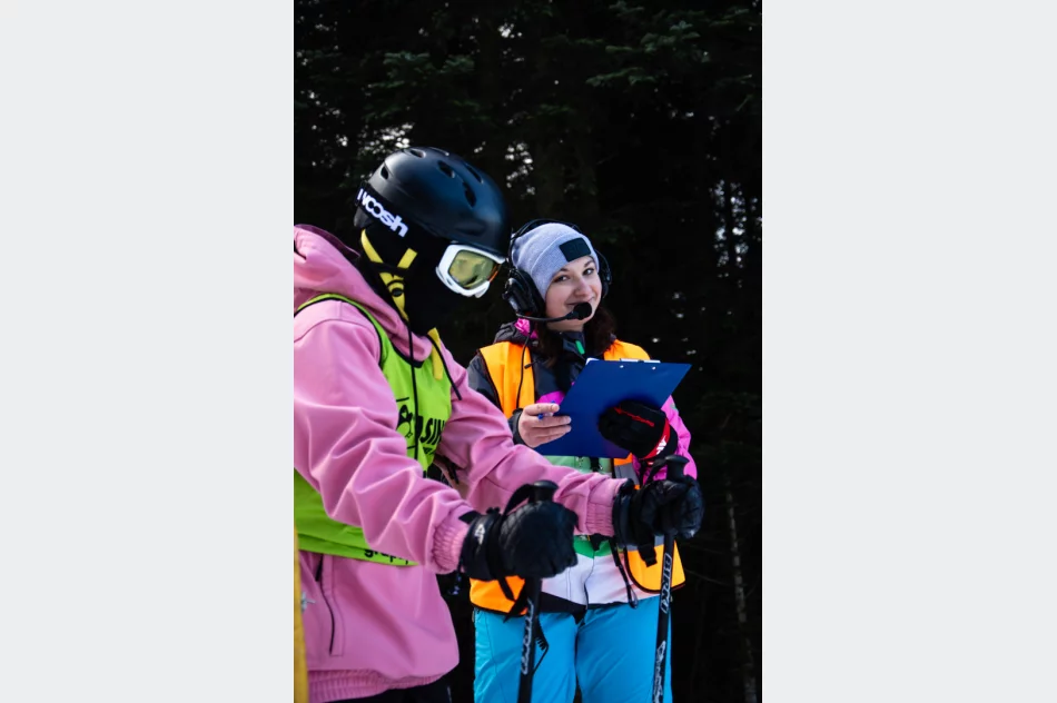 Były zmagania na stoku i zjazd na "byle czym" - zdjęcie 3