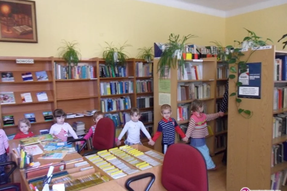 Współpraca przedszkola z Biblioteką Pedagogiczną- filia w Limanowej - zdjęcie 2