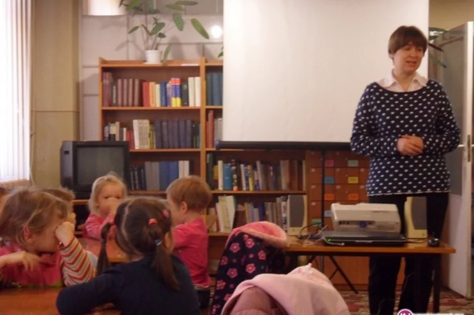 Współpraca przedszkola z Biblioteką Pedagogiczną- filia w Limanowej - zdjęcie 3