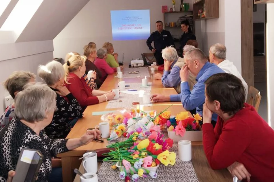 Świadomy senior to bezpieczny senior - spotkanie z policjantami - zdjęcie 3