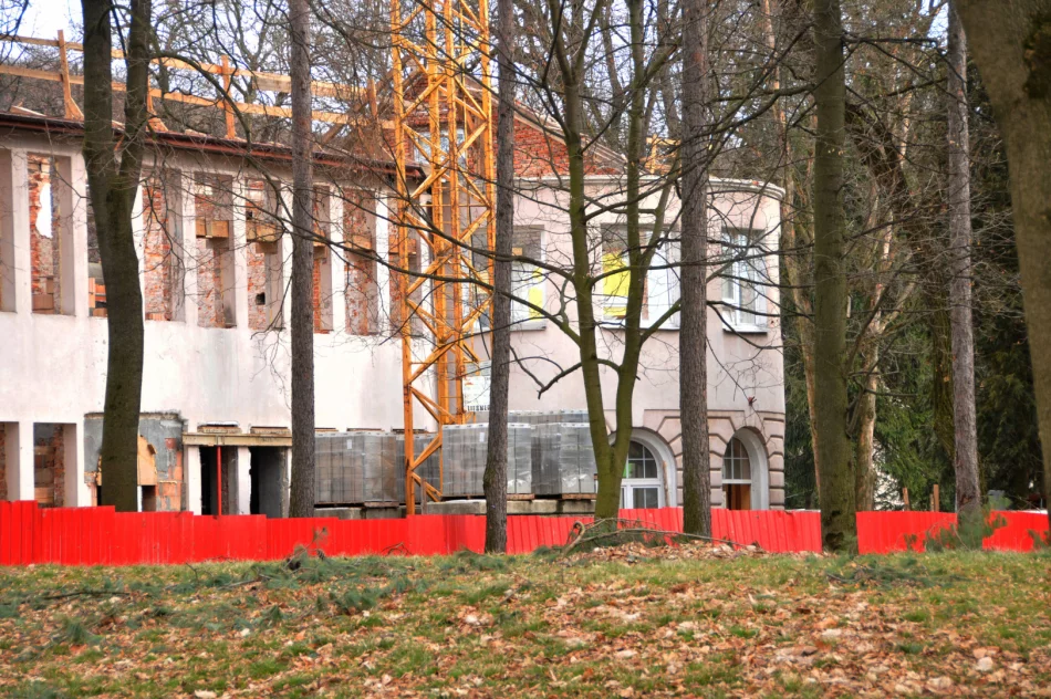 Dawny dwór zamienią w szkołę ośrodka wychowawczego - zdjęcie 2