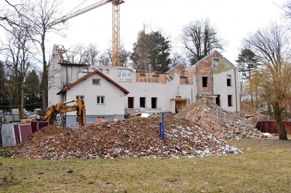 Dawny dwór zamienią w szkołę ośrodka wychowawczego - zdjęcie 3