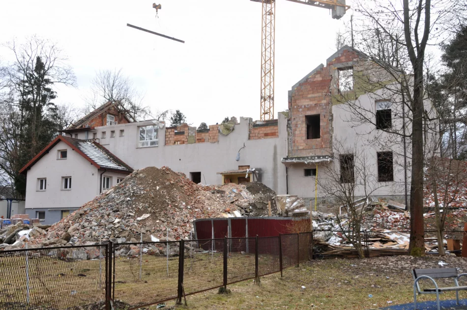 Dawny dwór zamienią w szkołę ośrodka wychowawczego - zdjęcie 11