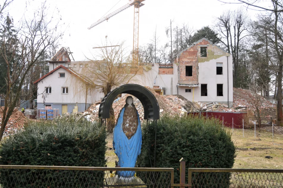 Dawny dwór zamienią w szkołę ośrodka wychowawczego - zdjęcie 13