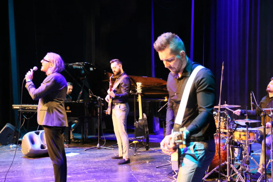 Dzień Kobiet z twórczością Zbigniewa Wodeckiego w Limanowskim Domu Kultury - zdjęcie 10