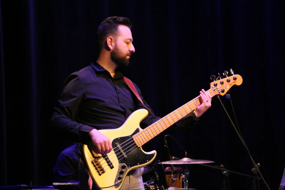 Dzień Kobiet z twórczością Zbigniewa Wodeckiego w Limanowskim Domu Kultury - zdjęcie 14