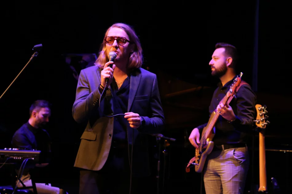 Dzień Kobiet z twórczością Zbigniewa Wodeckiego w Limanowskim Domu Kultury - zdjęcie 19