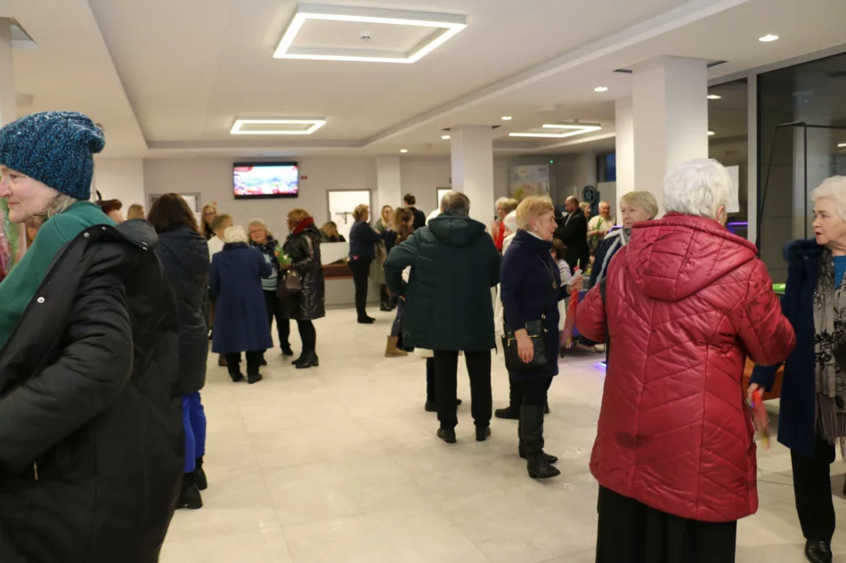 Twórczość Wodeckiego na Dzień Kobiet. Sala wypełniła się po brzegi - zdjęcie 15