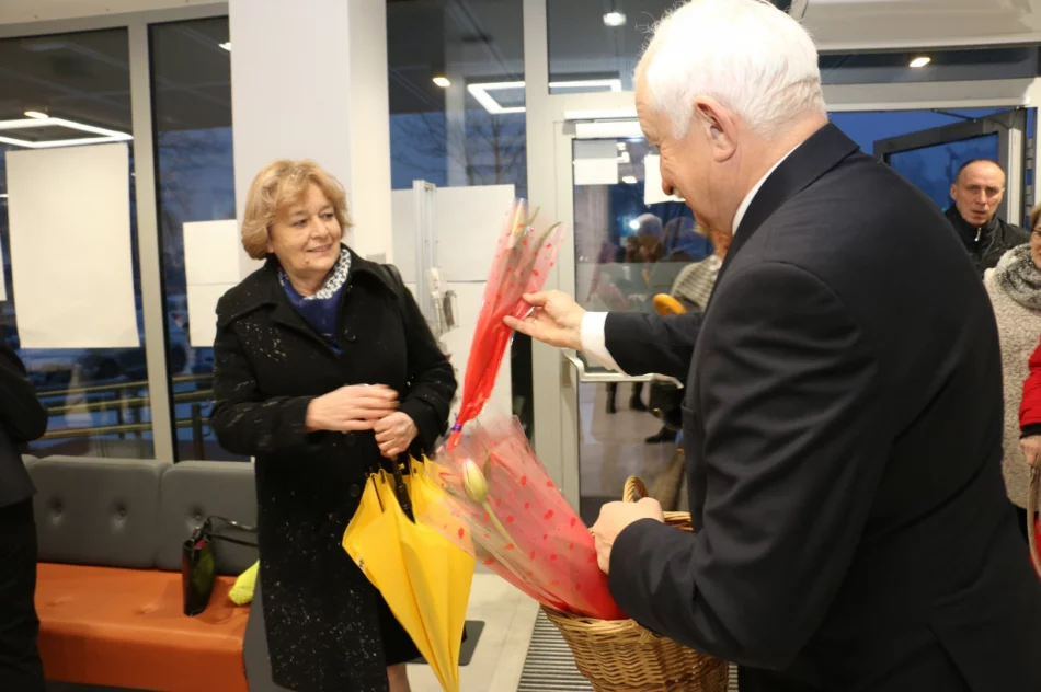 Twórczość Wodeckiego na Dzień Kobiet. Sala wypełniła się po brzegi - zdjęcie 16