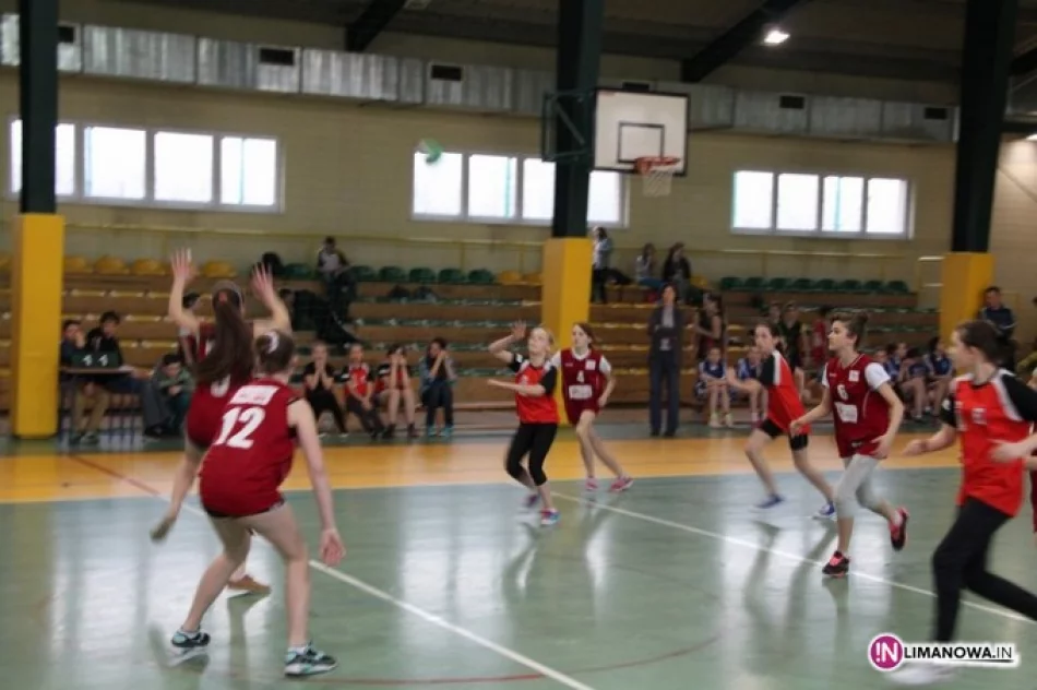 SP Siekierczyna I triumfuje w piłce ręcznej ! - zdjęcie 4