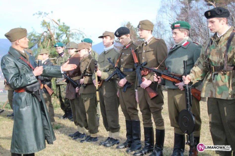 Na Jabłońcu oddano hołd Żołnierzom Wyklętym - zdjęcie 3