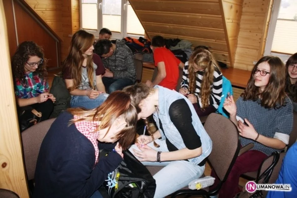 'Młodzi. Internet. Kariera' w Gminnej Bibliotece Publicznej w Męcinie - zdjęcie 3